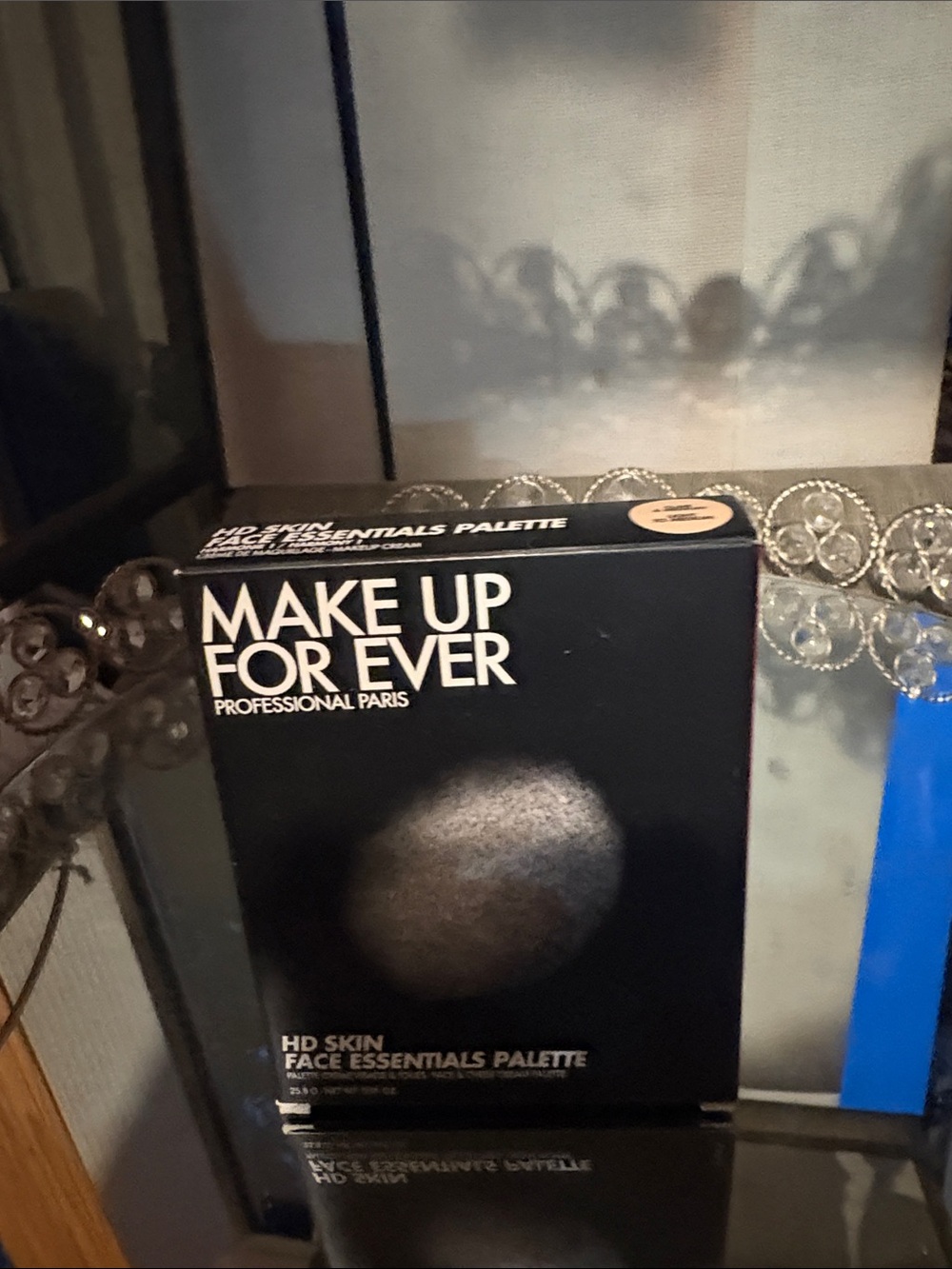 Makeup Forever HD Skin Face Essentials Palette - Cream light .91oz/25.8G nib